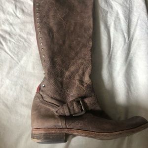 Steve Madden Distressed Riding Boots w Red Zipper